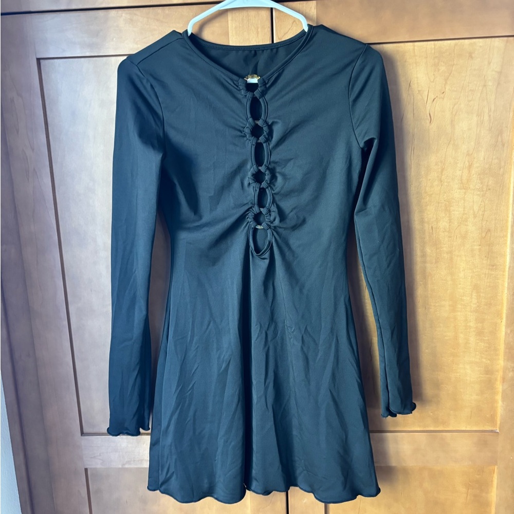 Black Long-Sleeve Ring Detail Dress
